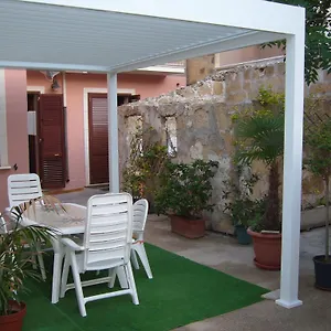 https://casa-indipendente-con-ampia-veranda.sicilyhotelsitaly.net
