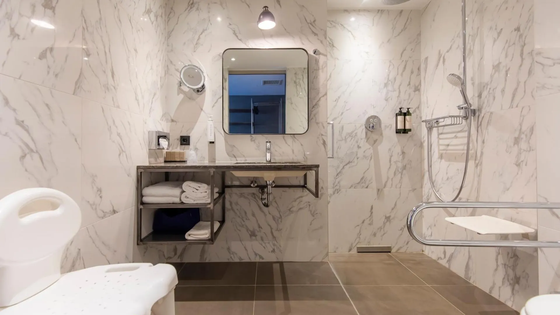 Van Der Valk Hotel Эйндховен